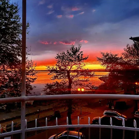 Rotonda Sunset Apartment Pomorie